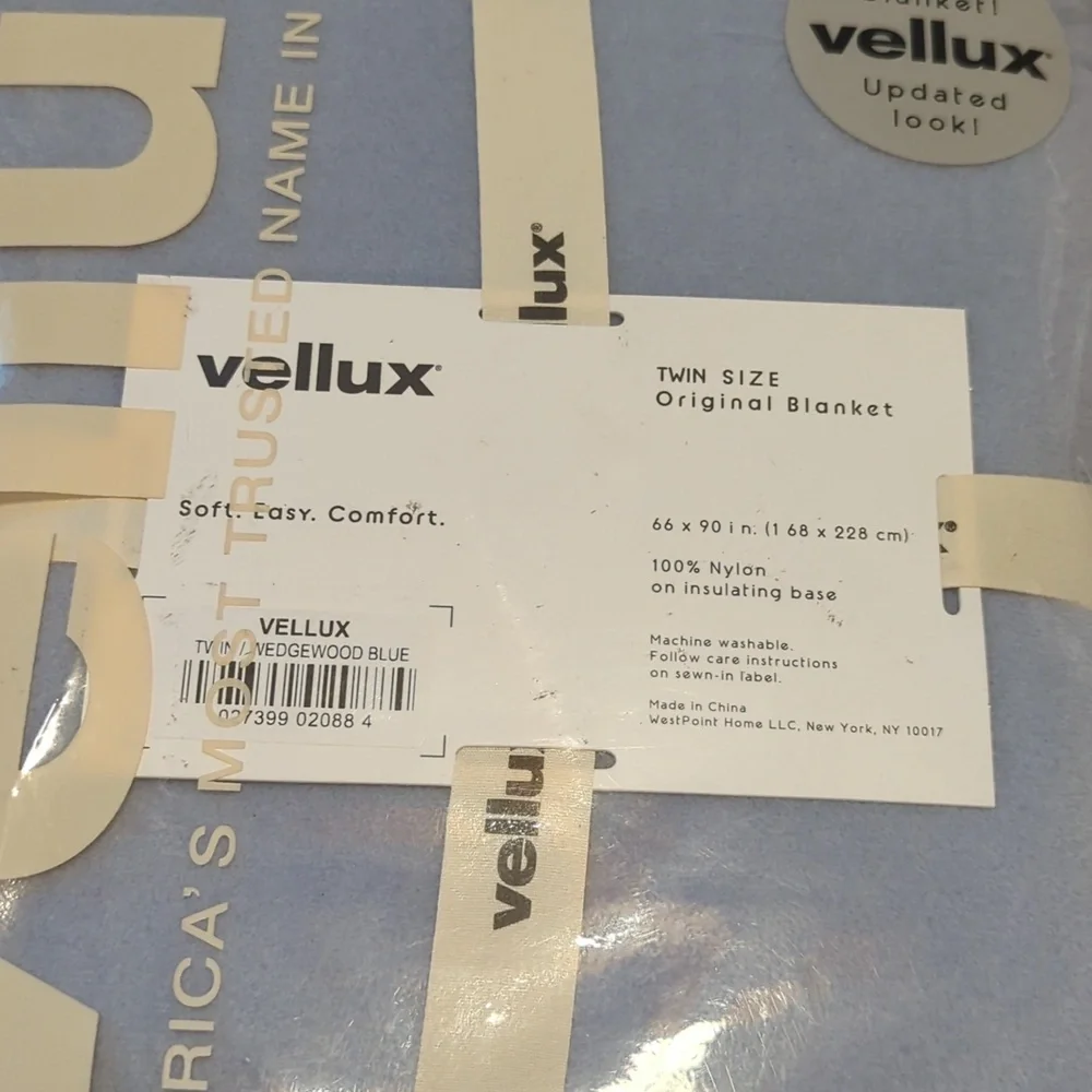 Vellux Original Queen Blanket - Soft Nylon Insulated Blanket for Bed Couch Blue